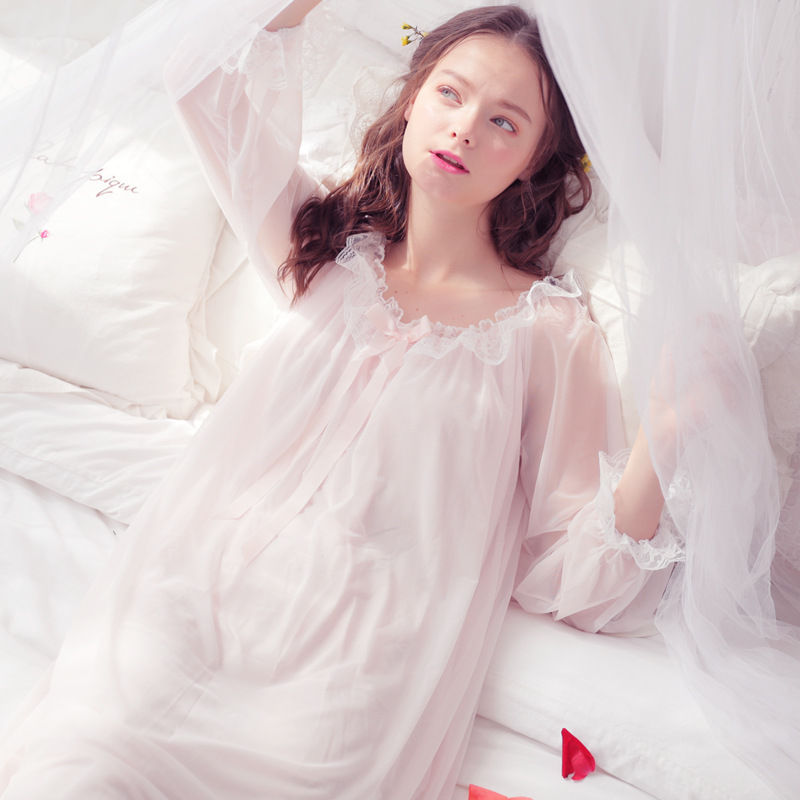 火爆今秋的“薄纱”睡衣!欧美女人最爱，在家中也能风情万种