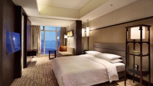 酒店发现这种东西,就应当及时和前台反应换房,否则吃亏的是你