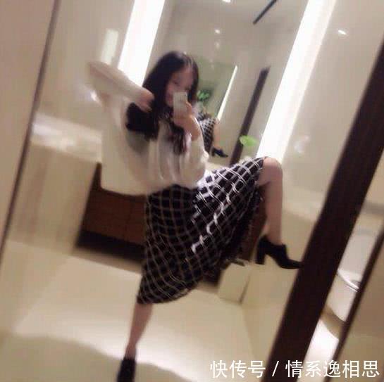 姑娘，你这件衣服可花了不少心思吧！穿出了女王的气质