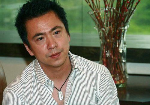 华谊股价大跌！朋友损失两百万，某主持人回应七字，网友：别屈服