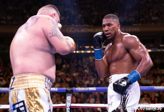 鲁伊兹减重照片再惹争议!拳迷质疑你是