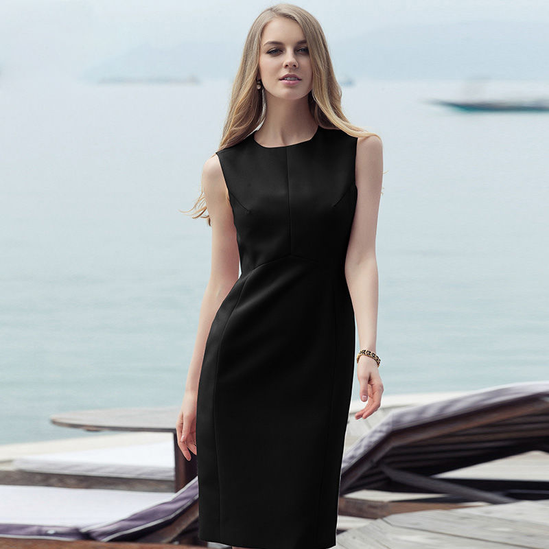 小姨从德国出差回来,穿上这样的连衣裙,实在太迷人,美到不敢认