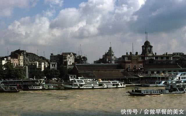  【有钱人】1980年广州老照片：图五让人心酸、图9有钱人才能消费