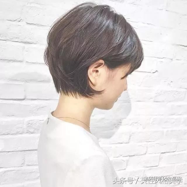 你的短发为什么不好看，可能就是因为头发不蓬松！