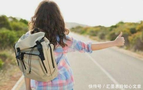 川藏线上的女游客举着“求RB”到底是什么意思你知道吗