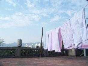 警告：后背有这5个“奇怪的现象”, 是螨虫在向你“打招呼”了