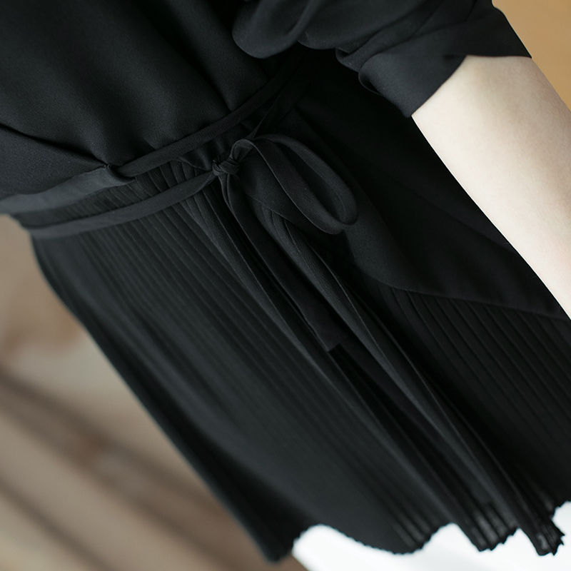 立秋还不冷，别着急买风衣，瞧瞧这些小衫，那才叫一个洋气