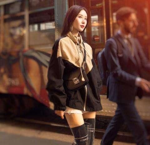 舒畅这次真要火了，脚踩“隐形靴”惊艳海内外，好美