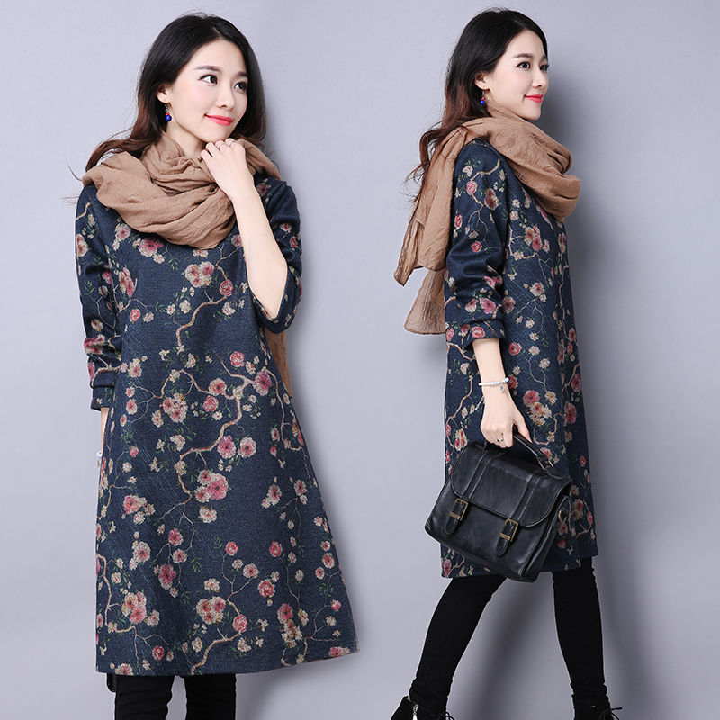 羽绒服要哭了，如今流行穿“夹棉”装，保暖又不笨重，女人味又足