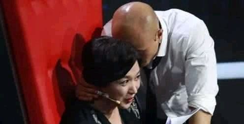  「业务」你侮辱维纳斯并带走窦文涛了吗？现在乐嘉的业务发展缓慢？