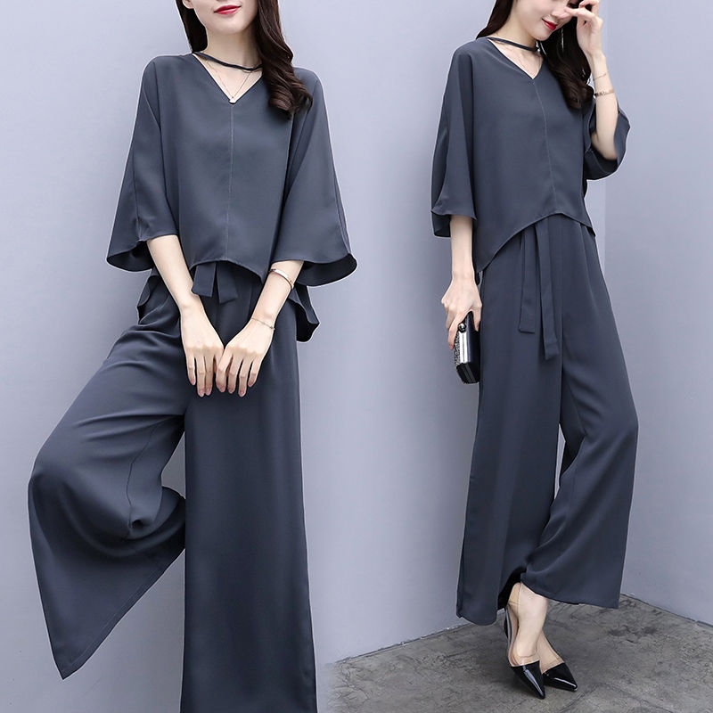 哇塞，新出炉的初秋套装就是好看!时髦女人穿，清丽脱俗太迷人