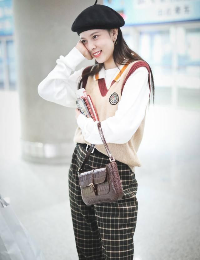  「气质」“不必让青春年少披着枯燥乏味的运动外套”你得学好那样穿，魅力十足！