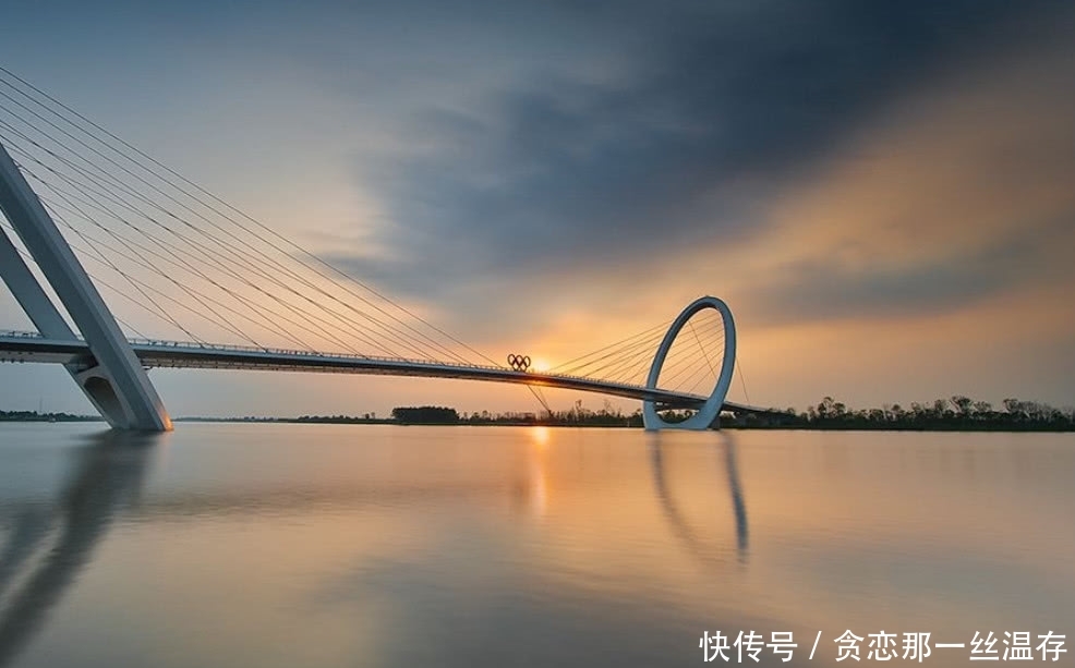 中国人工岛屿即将建成，号称全球最大的！花费1600亿修建