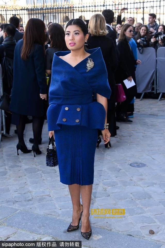 看腻了美颜大长腿 这位混时尚圈的泰国公主也算画风奇特了