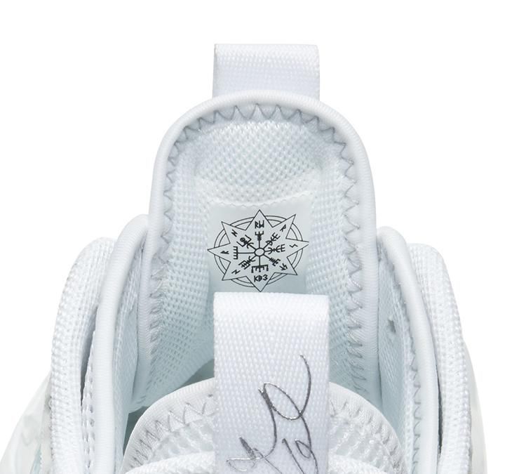  『舍得』纯白配色干净利落！这双Why Not Zer0.3你舍得上脚吗