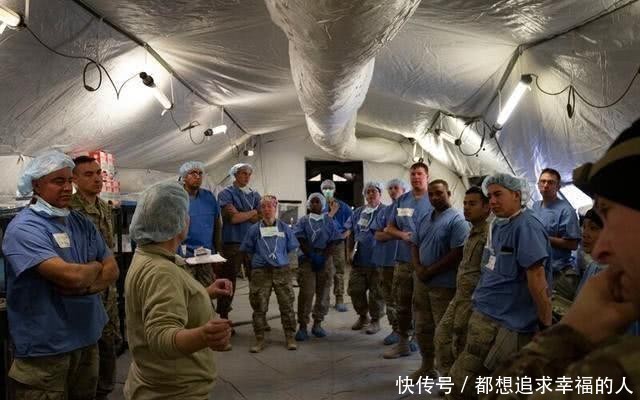 退役:美呼吁世界医护人员援助,退役兵却拒绝响应号召,专家:真实美国