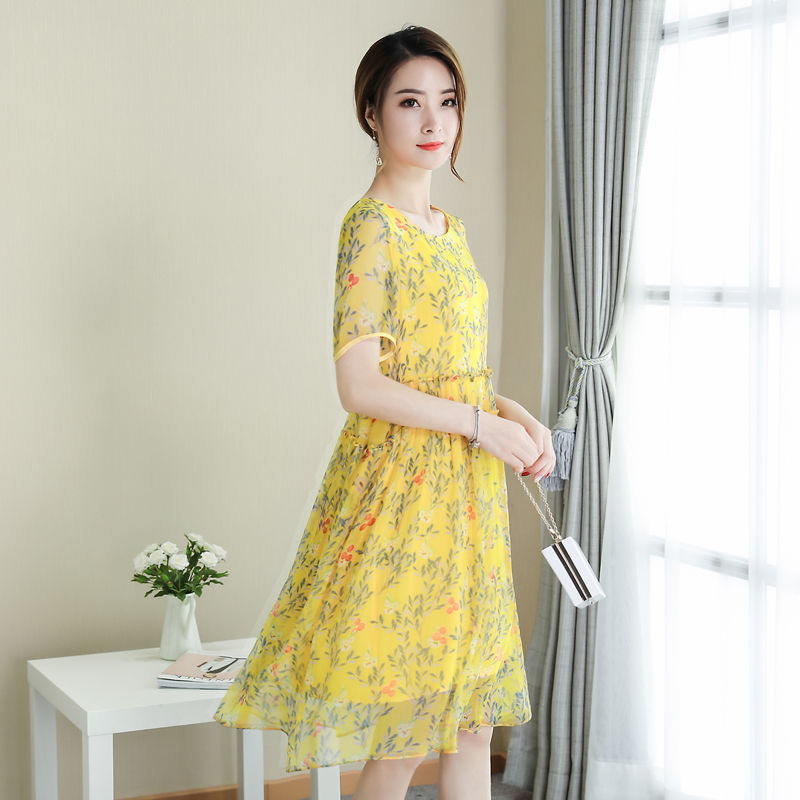 没有比旗袍更撩人的裙子了,洋气美嫩,惊艳群芳不是梦