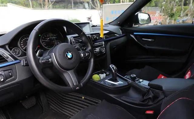  stat_3134698939:zm.news.so.com:5Zu96ZmF5Zyo57q/572R56uZ男人永远绕不开3系，18款320i圆你“操控梦”