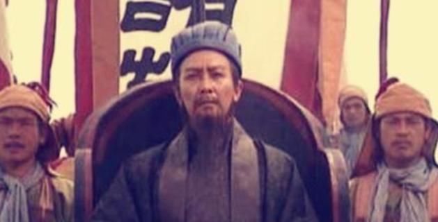  『刘备』诸葛亮身体没有残疾，为什么出征都要坐着轮椅？专家：他有苦衷
