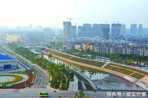 四川特别的一个地级市, 号西部车城, 下辖了最少的县级单位