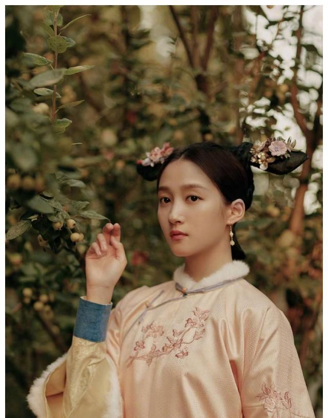  #美女#穿旗袍闪耀全场，球迷称为中式八球“最美女裁判”，气质不输女星