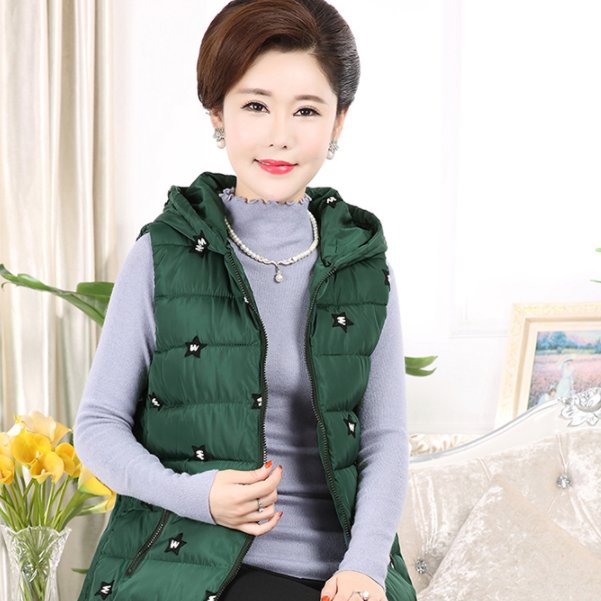 永不过时的中年妈妈装，十足女人味，早秋穿太合适了