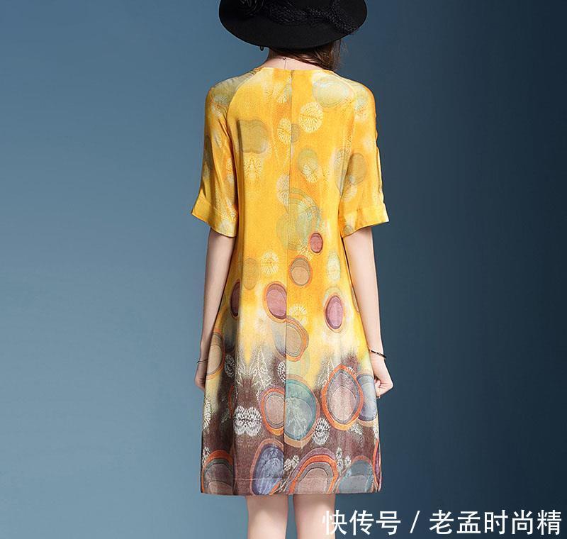 『宽松连衣』女人如果40来岁就要好好打扮!试试这些春裙,搭配裸靴,美炸天