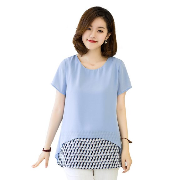 快来大饱眼福吧!好丰满性感的小身材，十分的耐看有女人味