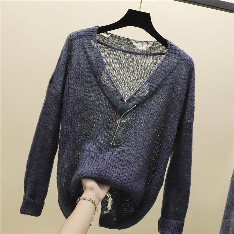 老婆把风衣全扔,说过时了!只穿这样的毛衣,时髦超显年轻