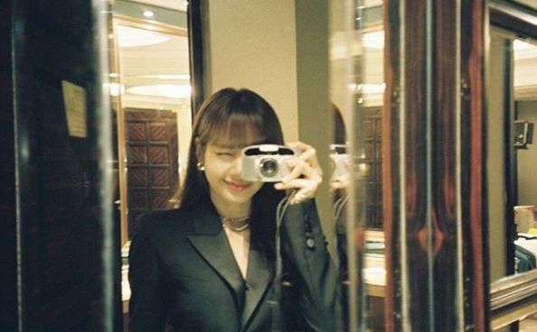  「拍摄」LISA推出的个人摄影集，你们抢到了吗？