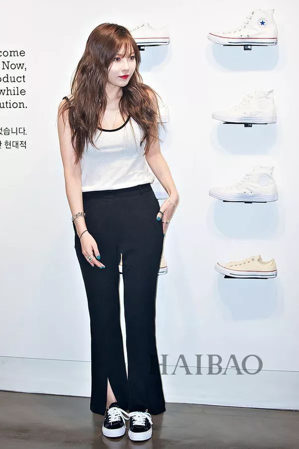 什么| 因跳舞“露骨”惹争议?性感妖精泫雅在台下其实是这样…