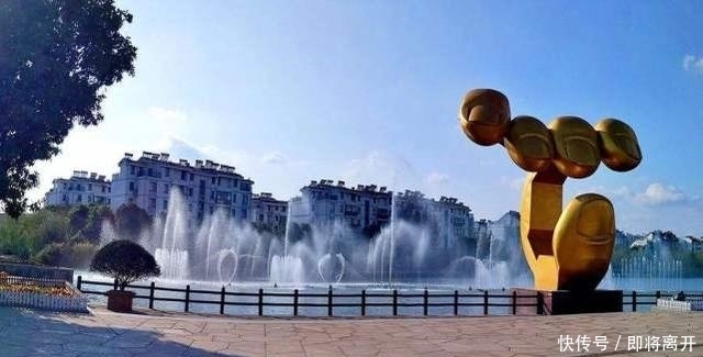 国内最干净城市，乱扔垃圾就罚钱100，干净程度堪比日本