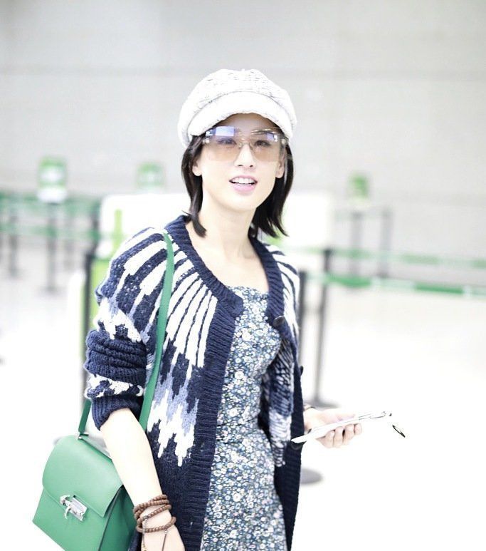  仙女@最近流行一种穿法,叫“奶奶衫+仙女裙”,时髦显瘦,明星都上瘾