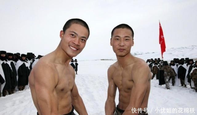  『身上有没』美军士兵几乎都有纹身，中国军人却不允许纹身，这到底是为何？