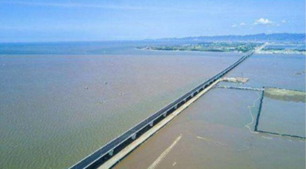  全长@越南花40亿请日本建跨海大桥，全长15公里，完成94%时桥却