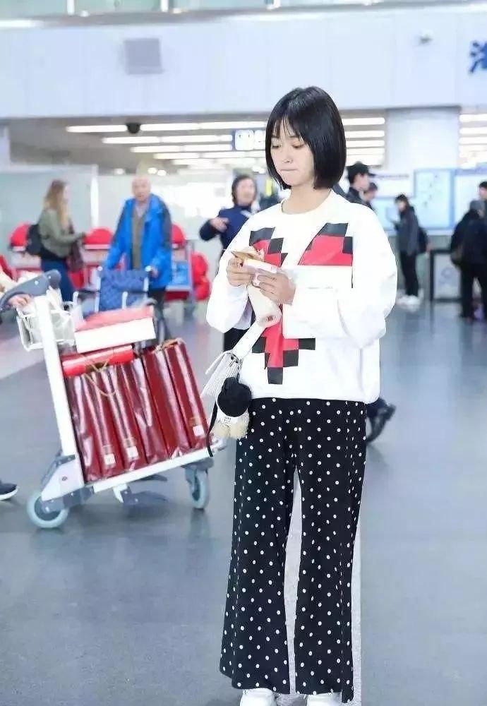 沈月的五五分身材还有救吗?看ins身高160的博主怎么解锁尴尬身材