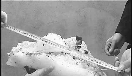 云南晴天突降“冰雹”！甚至超过几十斤！或许是不祥预兆