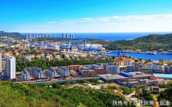  #村民#中国最牛的县，村民进城买菜都要坐飞机，每个村镇都有飞