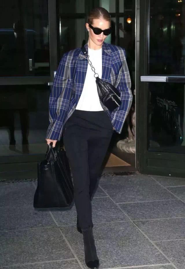  [适合]是时候穿西装＋T恤了，让你美爆整个春天！