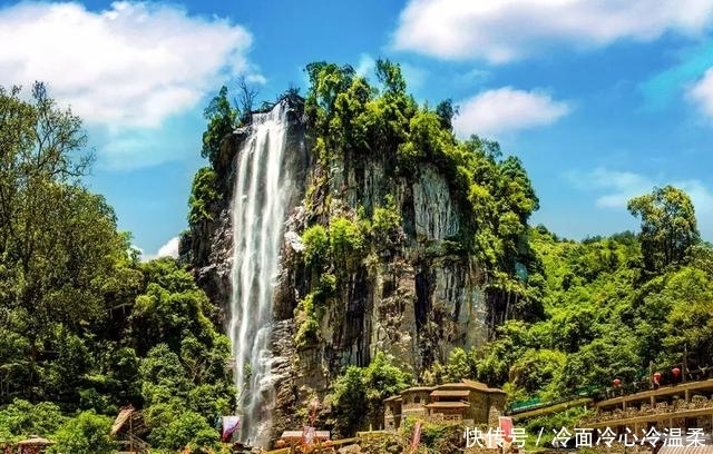 福建这个景区厉害了！为游客报销高速过路费，山水江湖令人沉醉