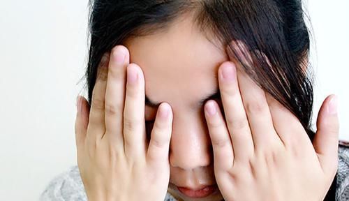 女人味■为啥女性唇边会长一圈“小胡子”?想要找回女人味,要怎么做?