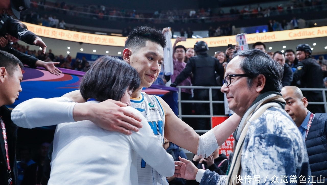 林书豪在cba打了几场