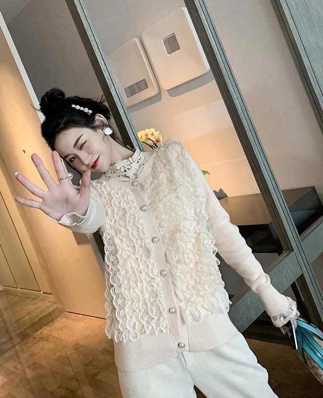  『好看』兼具温柔和干练气场的短款针织开衫：慵懒、舒服、好看“爆”了！