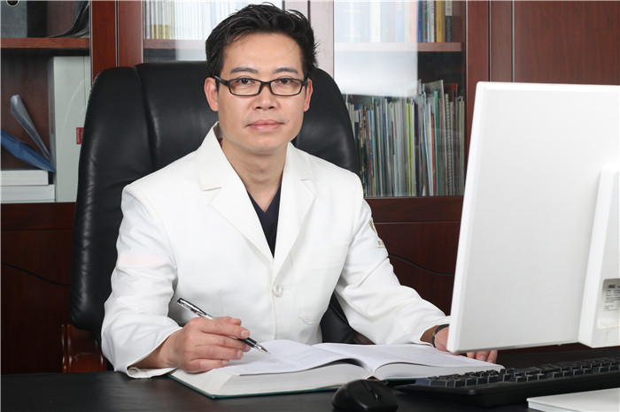 专访欧剑涛教授--整形心理学探索者