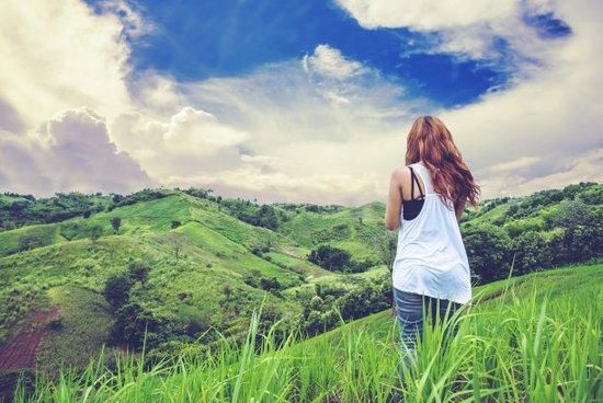 朋友圈里总有人天天旅游，怎样看待这些人？一游客道出实情！