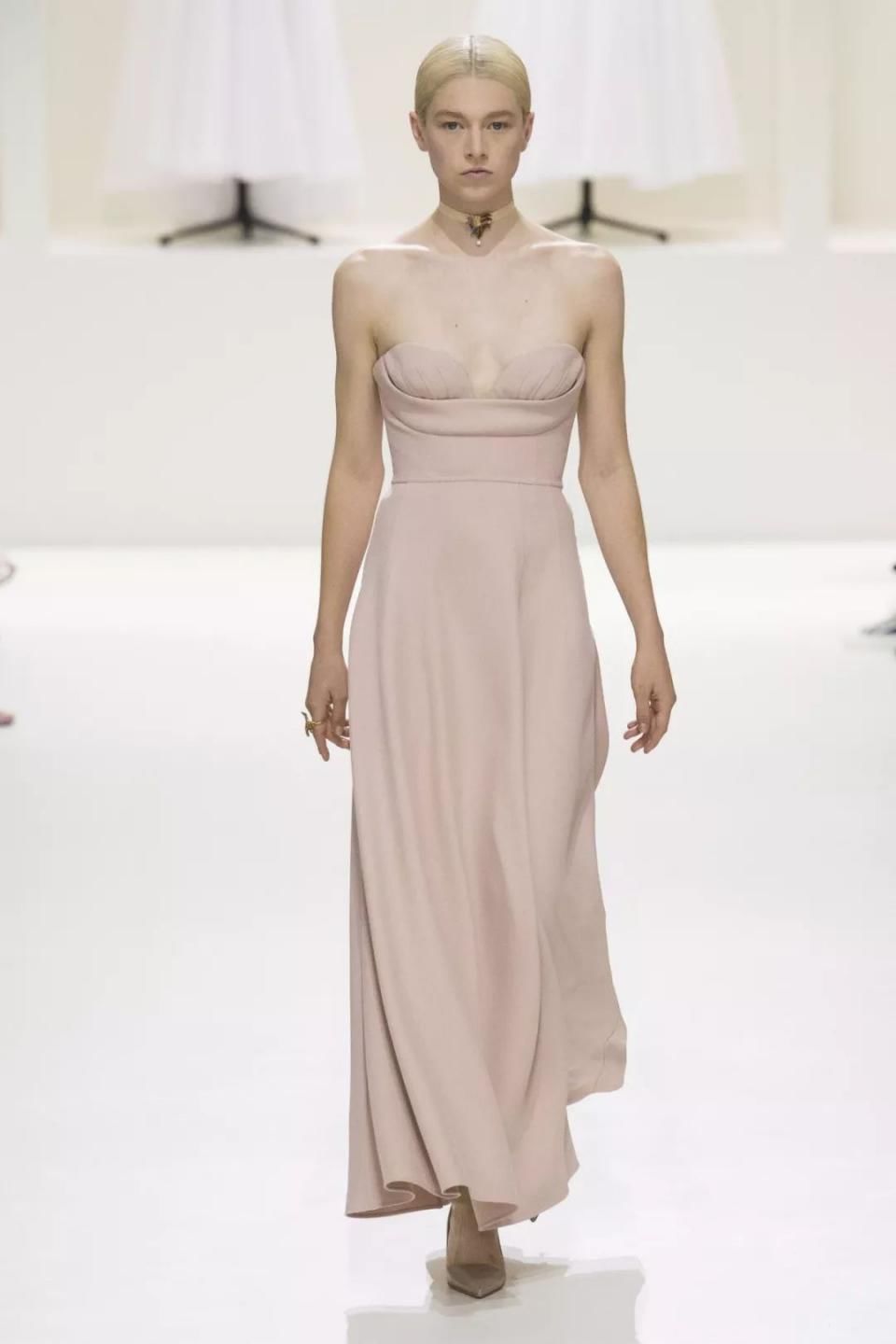 全球最顶级的高定时装周，汇集了世上所有女生的梦想!!