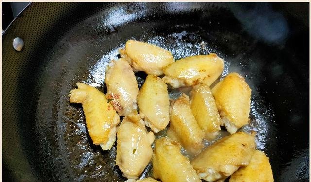  「别总」别总给孩子吃可乐鸡翅了，换种新吃法，少油低糖，健康美味又解腻