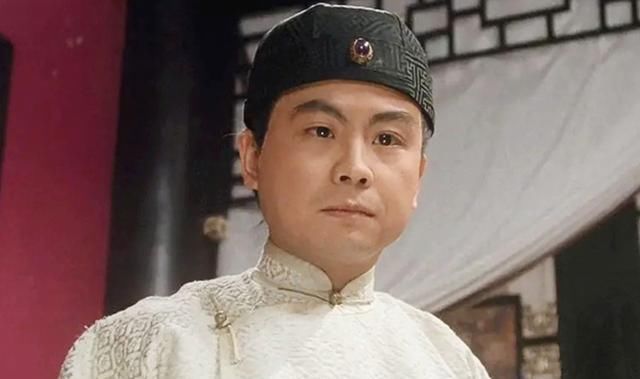 『黄一山』周星驰御用配角庆祝结婚25周年，娇妻罕出镜，美貌出众不输女明星