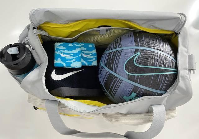  [Pro]新款NIKE Future Pro儿童训练包测评：外观时尚、主袋可放KD篮球