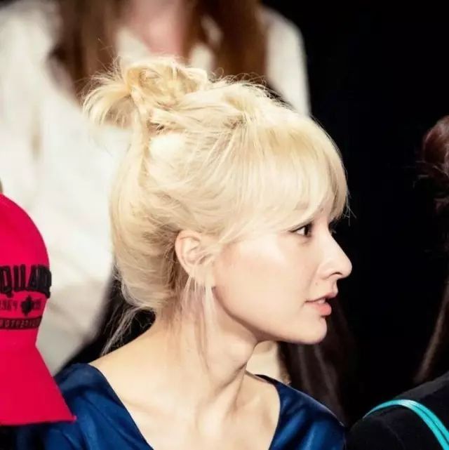 今年最火的发型，非他莫属